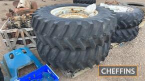 Pr. Ford 18.4x34 PAVT wheels & tyres with Firestone radials