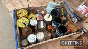 Qty automobilia/petroliana to inc. oil tins etc