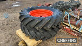 Pr. Fordson Major 14/30 rear wheels with Goodyear tyres