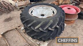 Pr. Massey Ferguson 12.4-28 Goodyear wheels and tyres