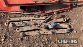 Tractor linkage