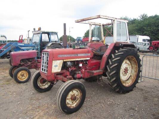 INTERNATIONAL 454 diesel TRACTOR Stated to be in original condition