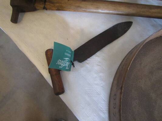 Early thatchers windows eaves knife