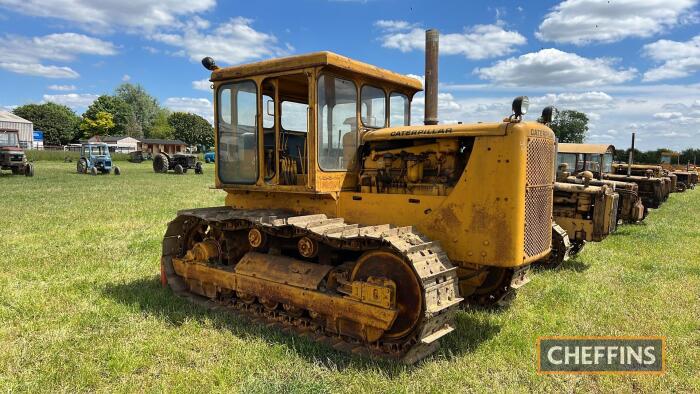 CATERPILLAR D7 diesel CRAWLER TRACTOR Serial No. 17A12330 Fitted with cab