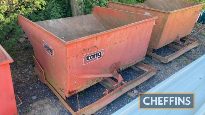 Tong 2tonne tine mounted tip skip