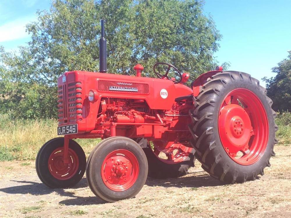 1959 INTERNATIONAL B-275 4cylinder Diesel TRACTOR Reg. No. OJR 546 ...