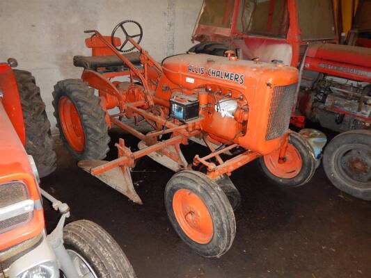 ALLIS CHALMERS Model B 4cylinder petrol/paraffin TRACTOR An earlier restoration with electric start and good tyres and fitted with a mid-mounted toolbar with three ridging bodies