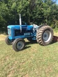 1962 FORDSON Super Major 4cylinder diesel TRACTOR Described as an older restoration with good tyres and a good operational tractor