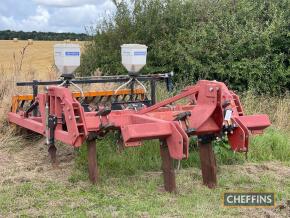 Spaldings Flat Lift mounted 4leg subsoiler with 5leg springtines, DD packer and Horsetine Farmers applicator