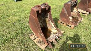 Excavator bucket 600mm, 45mm pins