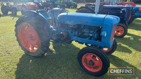 FORDSON DIESEL MAJOR 2wd 4cyl diesel TRACTOR Fitted with drawbar, from a local Oxfordshire farm, supplied by Coulters of Evesham. Reg No. RAB 103 Serial No. 1252299 FDR: 24/01/1956 V5 Available