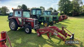 1980 MASSEY FERGUSON 550 MultiPower 2wd diesel TRACTOR Offered with loader, not fitted Reg No. DRX 220V Serial No. 63000 / TFG619953 FDR: 29/01/1980