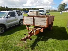 Ward tipping hydraulic trailer 8'x5', 600x16 tyres