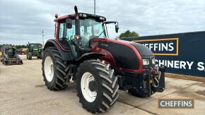 2009 Valtra T171 Tractor Reg. No. XLZ5366 Ser. No. V120408