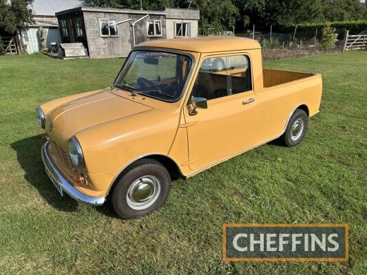 1981* AUSTIN MORRIS Mini 95L 998cc PICK-UP Reg. No. WPW 488X Chassis No. SAXXLU10010784066 MOT: Exempt *First Registered: Jan 1982 With the Mini Pick-up having been launched in 1961 and largely based on the panel van, it continued to enjoy a 20+ year pro