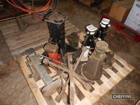 Axle stands, bottle jacks, wheel spiders etc