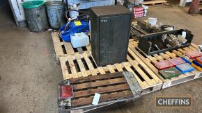 Metal cabinet and inspection trolley