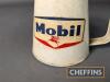 Mobil pint oil pourer - 4