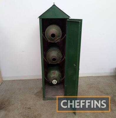 Castrol oil can cabinet with embossed top and original C.C Wakefield nameplate, restored, complete with 3no. oil cans (1 embossed)