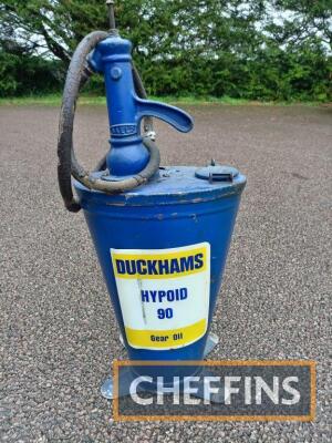 Duckhams Hypoid gear oil pump in original condition