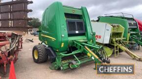 John Deere 854 Baler