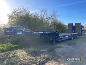 2007 King Tri-Axle step frame artic low loader trailer with outriggers, hydraulic folding rear flip toe ramps, front neck ramps and winch on 235/75R17.5 wheels and tyres. Serial No. SKMGTS44Z7KT10585 MOT: expired