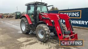 2015 Massey Ferguson 5610 Tractor c/w MF 941 loader Reg. No. SF15 AGU Ser. No. D295034