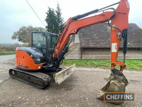 2015 Hitachi ZX65 USB Excavator c/w one bucket