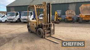 TOYOTA 02-FD20 fixed mast FORKLIFT Serial No. FD20-13758 Hours: 10,653 Note: No brakes