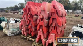 Qty EVO Interlocking Barriers SALE DUE TO RETIREMENT UNRESERVED LOT