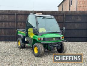 John Deere Gator. Fitted with towbar. Reg No. AU08 EWJ Hours: Unknown