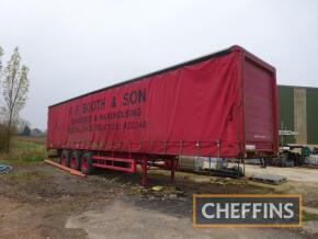 1992 Crane Fruehauf arctic tri-axle curtain side trailer. On 385/65R22.5 wheels and tyres. 13.4m length. Serial No. 0049769 MOT: Expired Purchaser to load and remove.