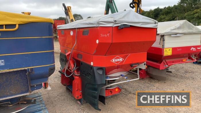 2010 Kuhn 40.1w Axis Spreader c/w border kit, control box, manual and pto shaft in office