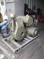 1944 US Signal Corp generator set mounted to a skid unit