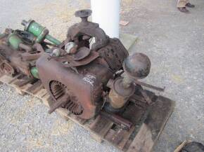 Wisconsin V4 engine, for spares