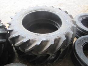 Pr. Goodyear 12.4x11x28 rear tractor tyres