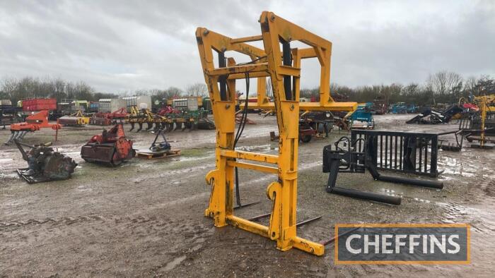 Straw Bale Grab DIRECT FROM FARM