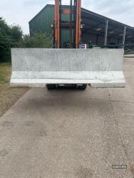 Concrete block for access blocking 2.5m x 850mm