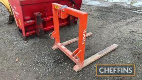 DW Tomlin Pallet Tines 3 point hitch UNRESERVED LOT