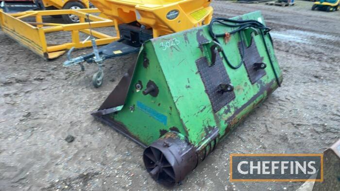 Multimate Hydraulic Driven Feeder Bucket