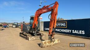 2014 Hitachi ZX85 Excavator c/w buckets Hours: approx 5700 Ser. No. HCMDEE50K00100287