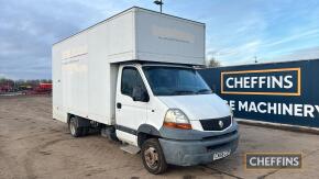 Renault Master 35DCI 120 3.0 Diesel Drop Well Luton Van c/w twin rear wheels, 2 keys, registration documents and manual in office , 2 owners Miles: approx 136,310 MOT: 10/10/2025 Date of Reg: 27/09/2006 Reg. No. CN56 CZR