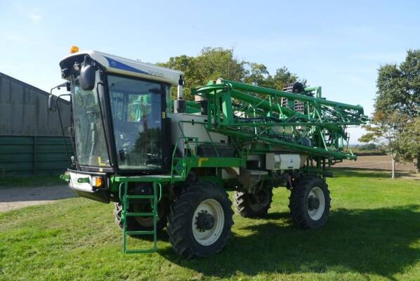 2012 HOUSEHAM AR4000 4wd 4ws SELF-PROPELLED SPRAYER Fitted with 4,000ltr tank, 30m booms, single line twin nozzle, section control, boom levelling, TMC screen, reversing camera and 8cylinder Altec pump on 380/85R30 wheels and tyres. Reg. No. FX62 AHP Seri