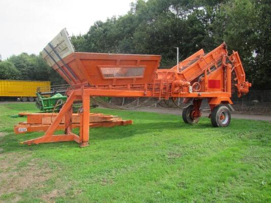 Larrington Sugar Beet Cleaner Loader