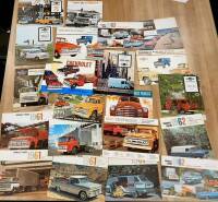 Chevrolet commercial vehicle brochures, in various languages (21)