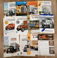 International commercial vehicle brochures and leaflets, in various languages (12)