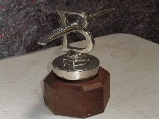 Bentley 3 litre type winged 'B' radiator mascot
