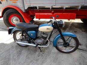 1961 123cc BSA D7 Bantam MOTORCYCLE Reg. No. YSY 381 Frame No. D7 26397 Engine No. ED7B 20826 Part of the Jack Richards Collection this blue and cream Bantam was originally registered 256 RKO indicating a Kent origin. In the current ownership since 1995 a