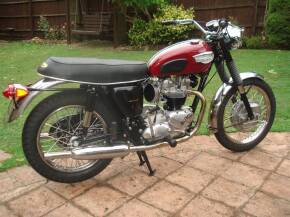 1968 750cc* Triumph T120R Bonneville MOTORCYCLE Reg. No. FMA 944F Frame No. T120R DU75895 Engine No. T120R DU75895 This freshly restored, matching numbers Bonneville is finished in the scarlet and silver colour scheme. The vendor informs us that it sports