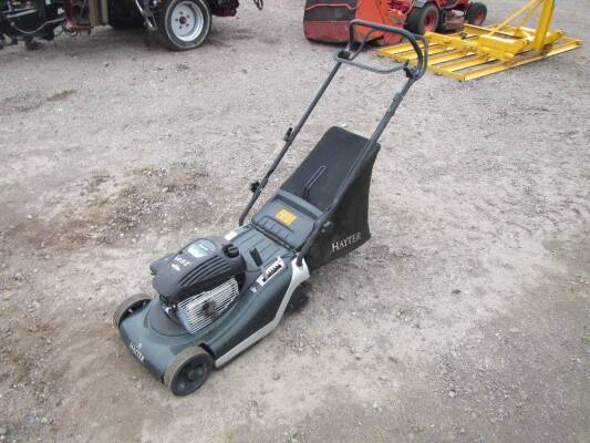 Hayter Walk Behind Mower c/w 16in cut, rear roller, self propelled